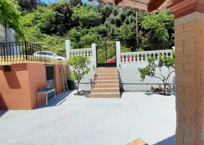 Διαμέρισμα Platouka's House *