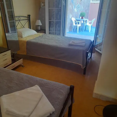 Apartament Platouka's House
